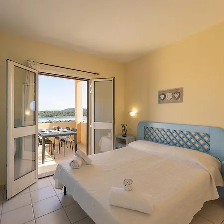 Relaxing Baiadebahas 1bedapt Bilo4 Sleeps4 Seaview Apartment