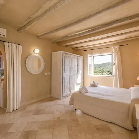 Apartment Relaxing Baiadebahas 1bedapt Bilo4 Sleeps4 Seaview Marinella (Sardinia)
